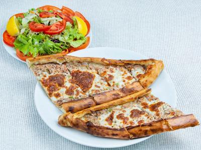 Kıymalı Kaşarlı Pide | 170,00